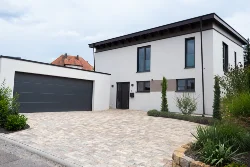 Wohnhaus R